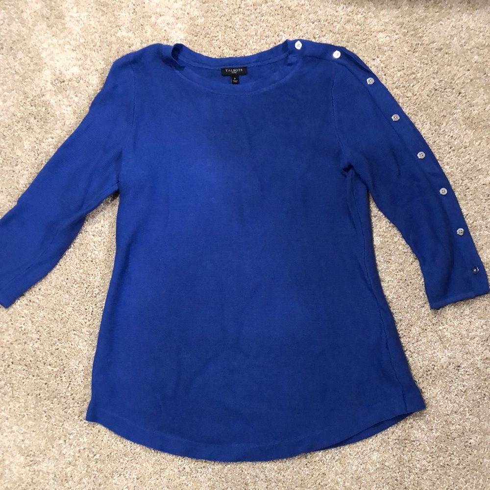 Like New Talbots 3/4 sleeve Sweater with buttons.